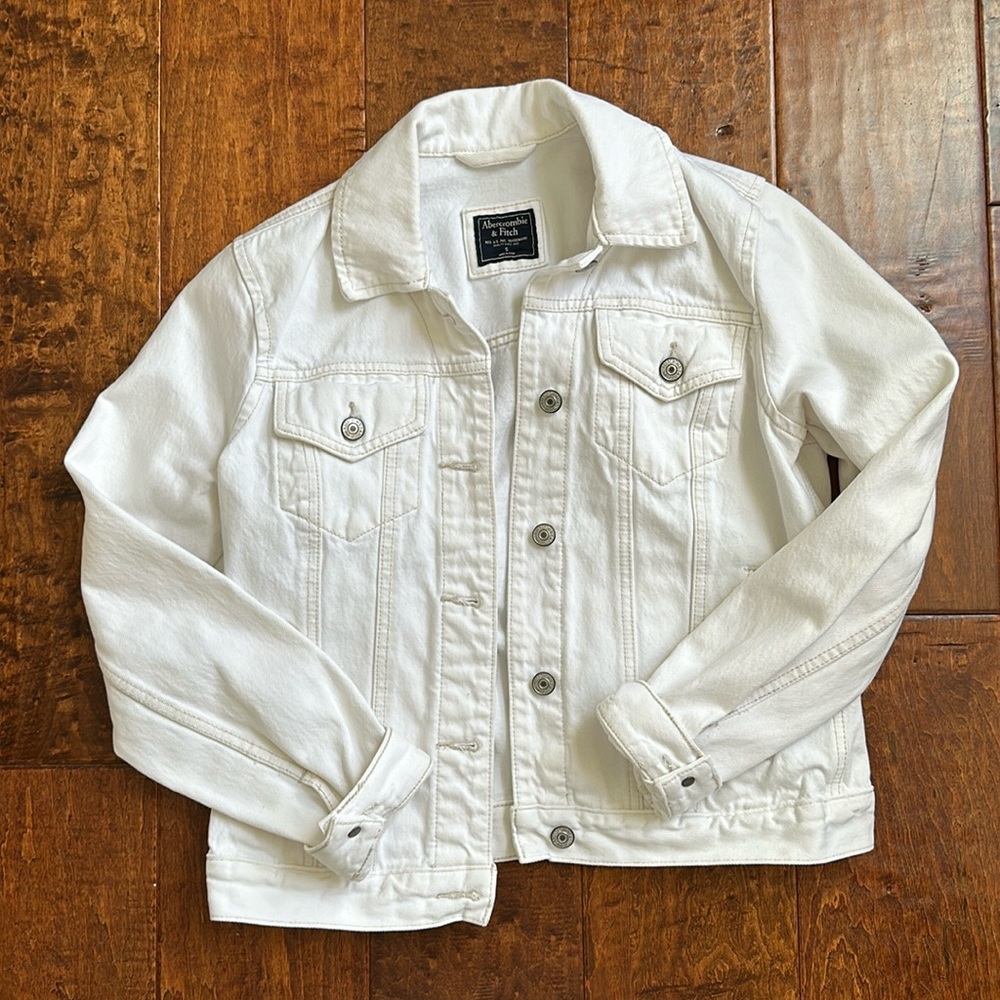 ABERCROMBIE AND FITCH JACKET